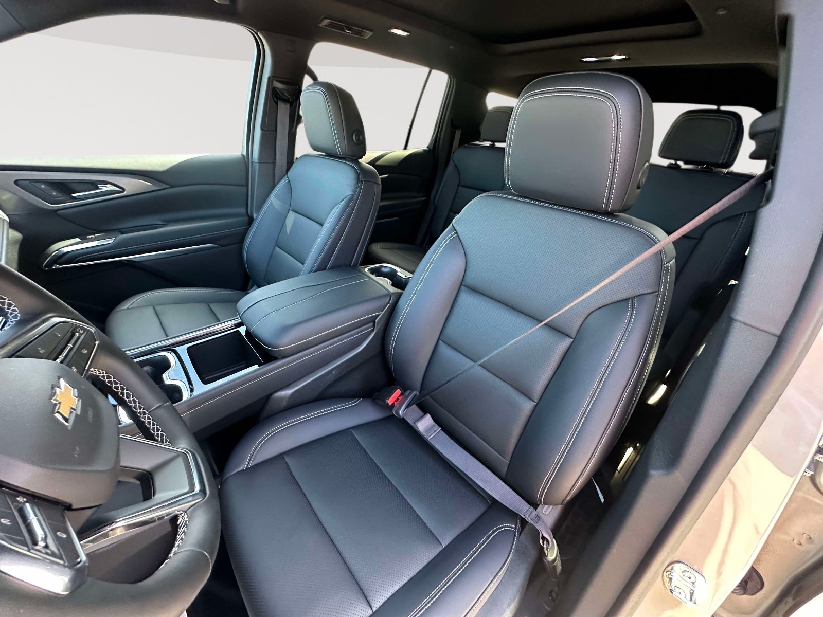 Used 2026 Chevrolet Traverse LT w/ Sun and Wheel Package AWD/4WD image 24