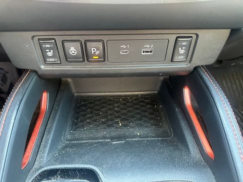 Used 2022 Nissan Frontier PRO-4X AWD/4WD image 18