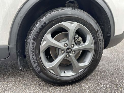 Used 2025 Ford Escape ST-Line w/ Equipment Group 301A image 10