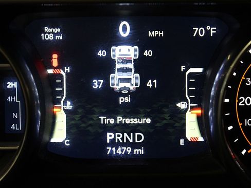 Certified 2018 Jeep Wrangler Unlimited Sahara w/ Dual Top Group image 10