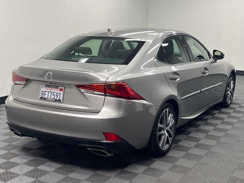 Used 2018 Lexus IS 300 RWD image 5