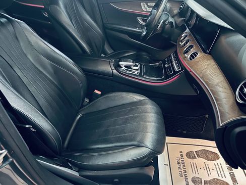 Used 2017 Mercedes-Benz E 300 4MATIC image 24