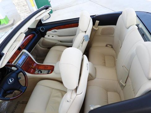Used 2006 Lexus SC 430 Convertible image 50