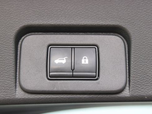 Certified 2023 Nissan Rogue SL w/ SL Premium Package AWD/4WD image 6