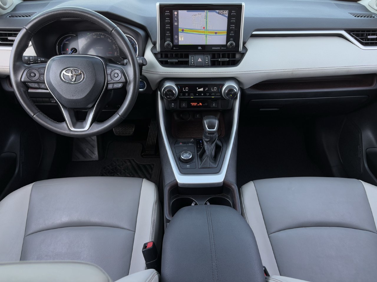 Used 2021 Toyota RAV4 Limited AWD/4WD image 10