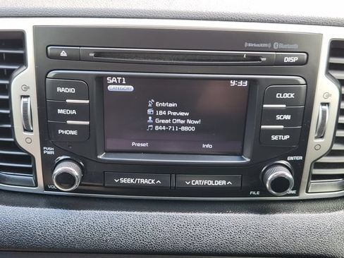Used 2019 Kia Sportage LX FWD image 18