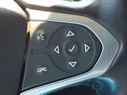 Used 2021 Chevrolet Traverse LT AWD/4WD image 10