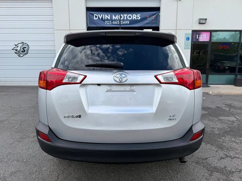 Used 2015 Toyota RAV4 LE AWD/4WD image 13