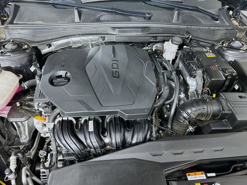Used 2025 Hyundai Sonata SEL FWD image 33