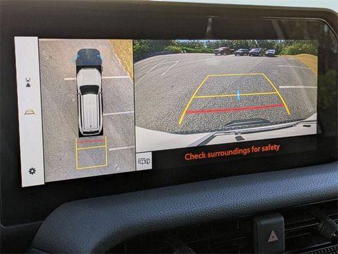 Used 2024 Toyota Land Cruiser image 3