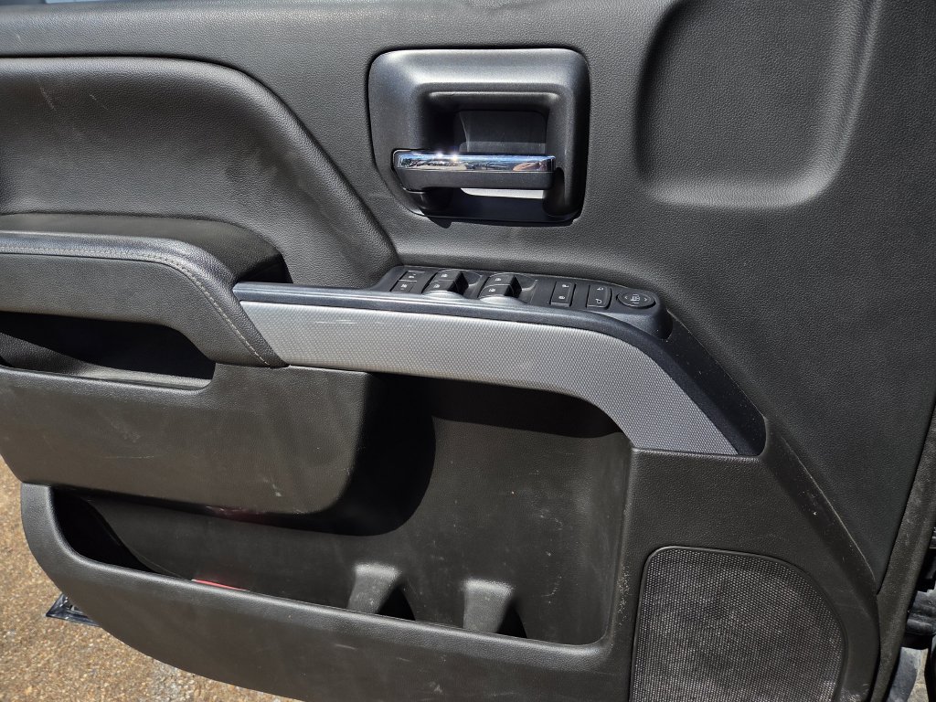 Used 2018 Chevrolet Silverado 1500 LT AWD/4WD image 18