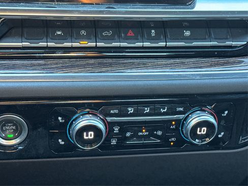 Used 2024 GMC Sierra 1500 Elevation image 30