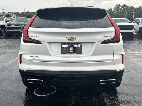 Used 2025 Cadillac XT4 Premium Luxury w/ Technology Package FWD image 7