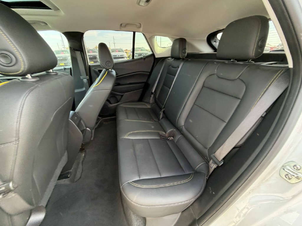 Used 2024 Chevrolet Trax ACTIV w/ Sunroof Package FWD image 20