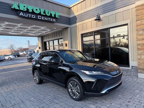 Used 2023 Toyota Venza XLE image 63