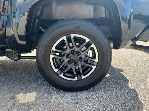 Used 2026 Toyota Tacoma TRD Sport AWD/4WD image 9