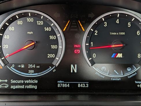 Used 2016 BMW X5 M AWD/4WD image 19