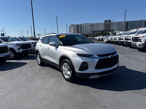 Used 2019 Chevrolet Blazer LT image 1