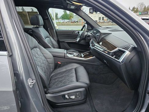 Used 2024 BMW X5 xDrive40i image 11