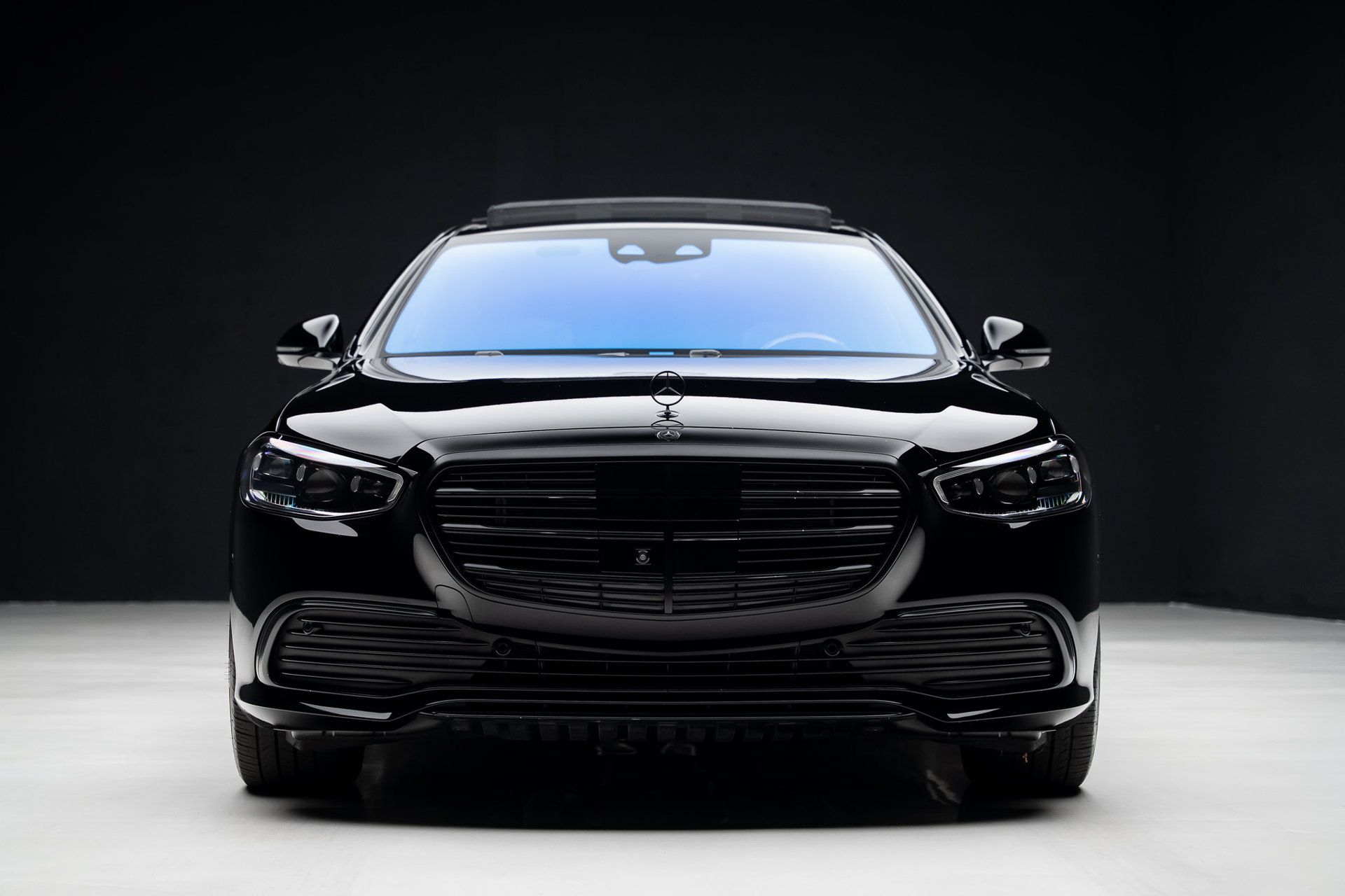 Used 2024 Mercedes-Benz S 580e 4MATIC Sedan w/ Warmth & Comfort Package image 8