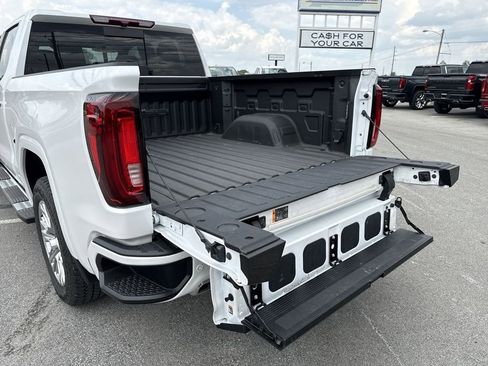 Used 2024 GMC Sierra 1500 Denali AWD/4WD image 34
