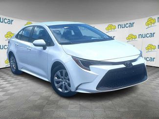 Certified 2022 Toyota Corolla LE image 1