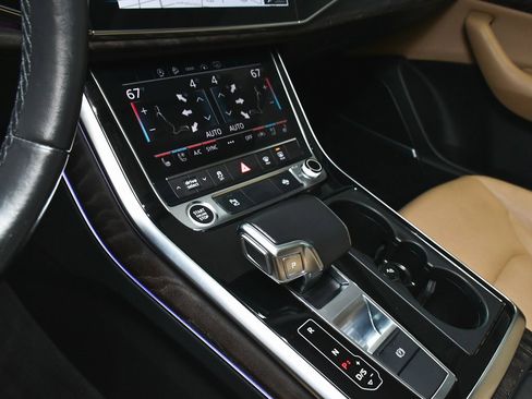 Used 2021 Audi Q8 Premium Plus w/ Premium Plus Package image 57