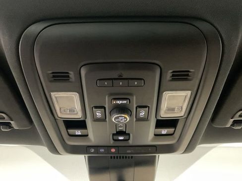 Certified 2024 Chevrolet Tahoe Premier w/ Advanced Technology Package image 24