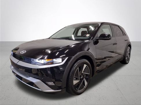 Used 2026 Hyundai Ioniq 5 SEL AWD/4WD image 2