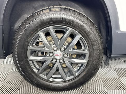 Used 2018 GMC Acadia SLT image 35