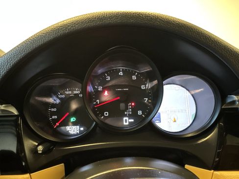 Used 2017 Porsche Macan AWD/4WD image 14