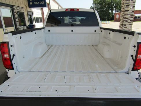 Used 2017 Chevrolet Silverado 1500 LT w/ All Star Edition AWD/4WD image 29
