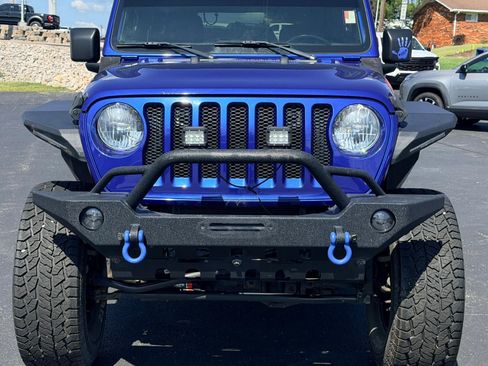Used 2020 Jeep Wrangler Sport AWD/4WD image 2