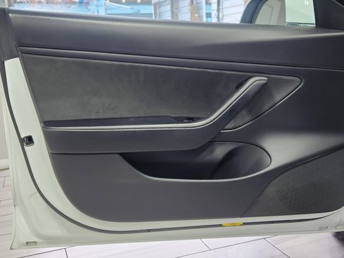 Used 2020 Tesla Model 3 Long Range image 10