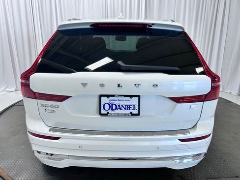 Used 2022 Volvo XC60 T8 Inscription w/ Advanced Package AWD/4WD image 28