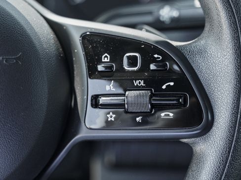 Used 2020 Mercedes-Benz Sprinter 2500 image 16