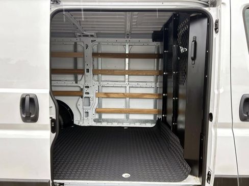 Used 2025 RAM ProMaster 2500 w/ U-Haul Equipment Group FWD image 16