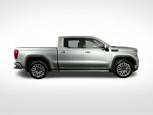 Used 2025 GMC Sierra 1500 Denali Ultimate AWD/4WD image 9