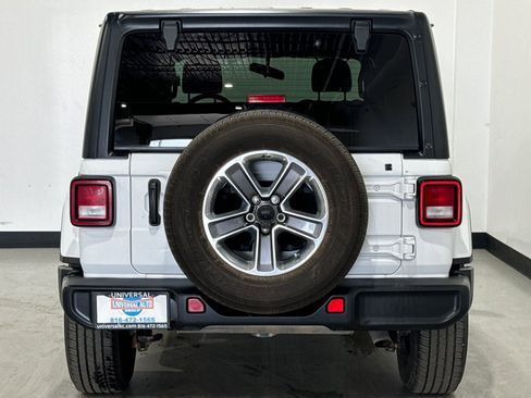 Used 2021 Jeep Wrangler Unlimited Sahara image 21