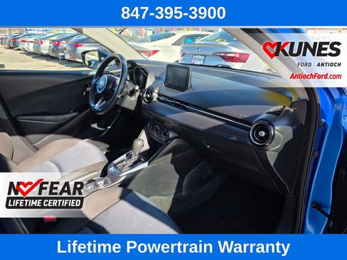 Used 2019 Toyota Yaris LE image 27