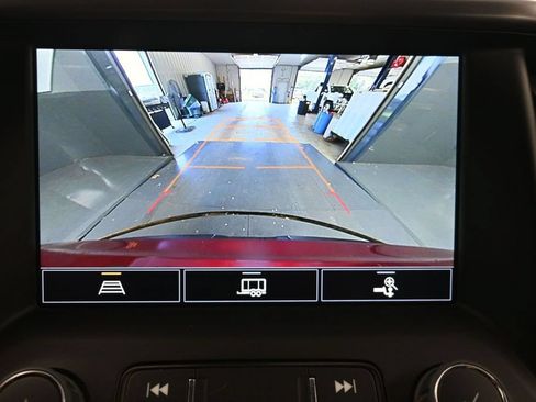 Used 2023 GMC Acadia AT4 w/ Preferred Package AWD/4WD image 11