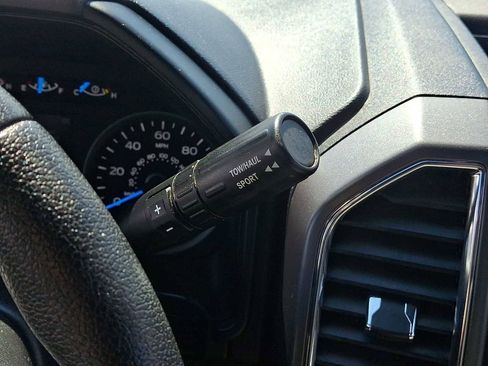 Used 2015 Ford F150 XLT w/ Equipment Group 302A Luxury image 21