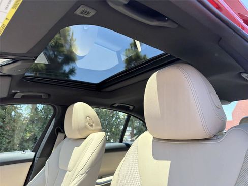 Used 2022 BMW 330i Sedan w/ Driving Assistance Package RWD image 41