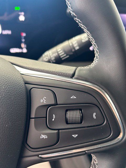 Used 2025 Buick Encore GX Avenir w/ Avenir Technology Package AWD/4WD image 15