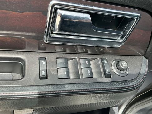 Used 2017 Lincoln Navigator Reserve image 29