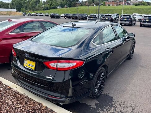 Used 2016 Ford Fusion SE w/ Equipment Group 202A FWD image 13