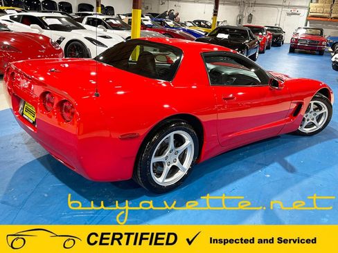 Used 2000 Chevrolet Corvette Coupe RWD image 2