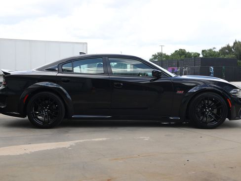 Used 2022 Dodge Charger Scat Pack RWD image 17