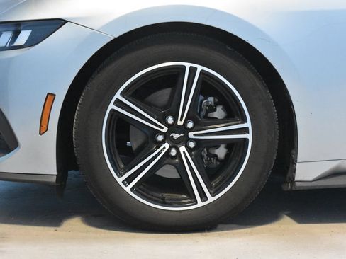 Used 2025 Ford Mustang Premium RWD image 21