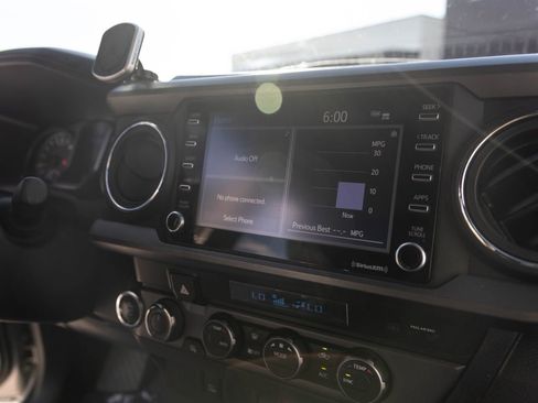 Used 2023 Toyota Tacoma TRD Off-Road image 23